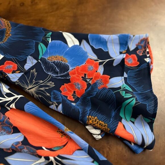 Status By Chenault Women'S Blue Floral Double Flounce Flutter Sleeve Top Small - Picture 14 of 15